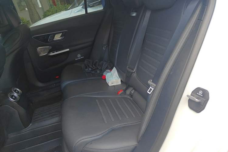 Used Mercedes-Benz C-Class 2023 C 260 L Bright Night Sports Edition Interior 4