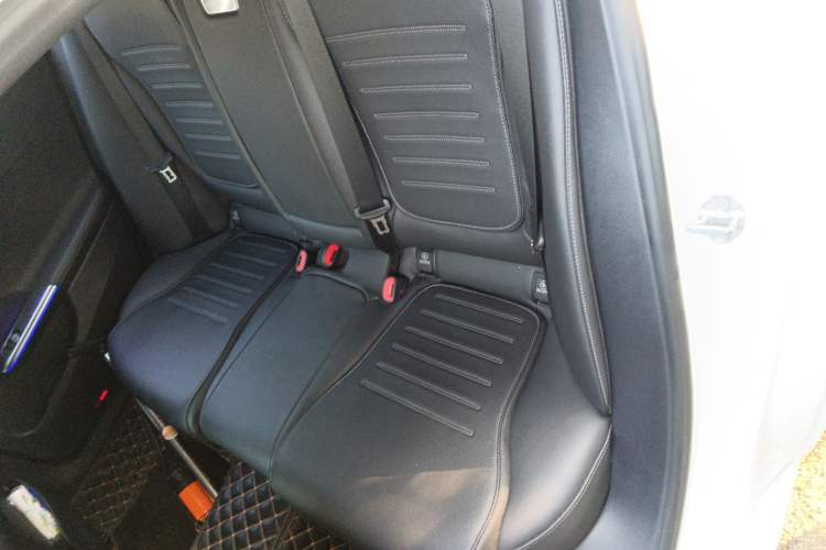 Used Mercedes-Benz C-Class 2023 C 260 L Sport Edition Interior 4