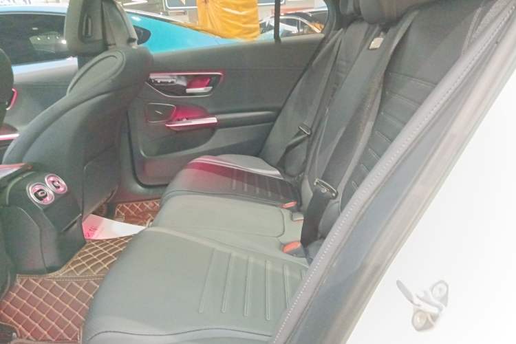 Used Mercedes-Benz C-Class 2023 C 260 L Sport Edition Interior 4