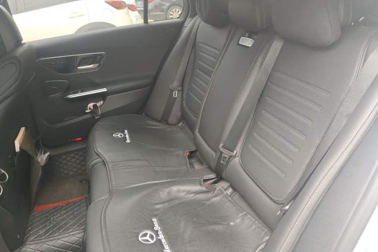 Used Mercedes-Benz C-Class 2023 C 200 L Sport Edition Interior 4