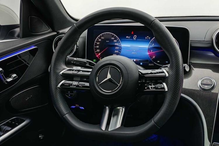 Used Mercedes-Benz C-Class 2023 Second Facelift C 260 L Sport Edition Interior 4
