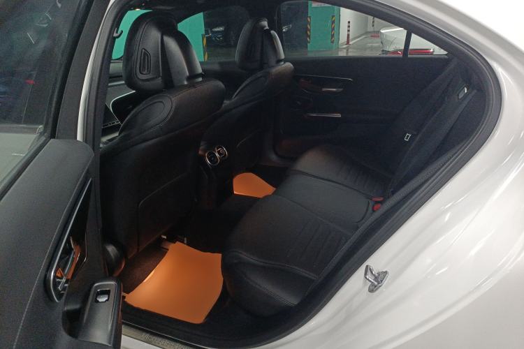 Used Mercedes-Benz C-Class 2023 Revised C 200 L Sport Edition Interior 4