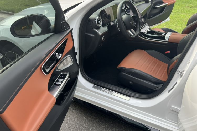 Used Mercedes-Benz C-Class 2023 C 260 L Bright Night Sports Edition Interior 5