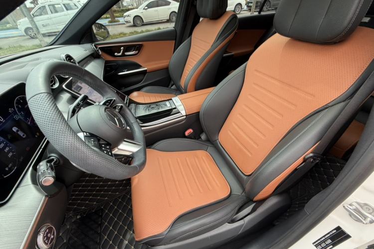 Used Mercedes-Benz C-Class 2023 C 200 L Sport Edition Interior 5