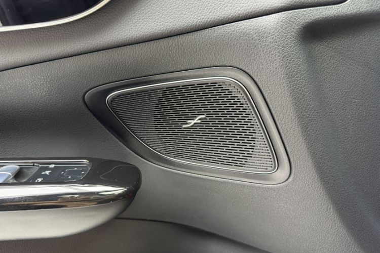 Used Mercedes-Benz C-Class 2023 C 200 L Sport Edition Interior 6