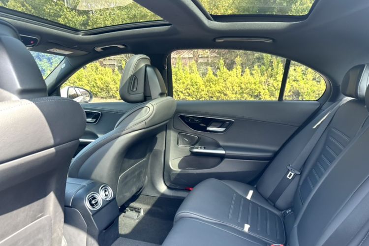 Used Mercedes-Benz C-Class 2023 Second Facelift C 260 L Sport Edition Interior 6