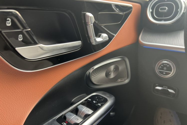 Used Mercedes-Benz C-Class 2023 C 260 L Bright Night Sports Edition Interior 6