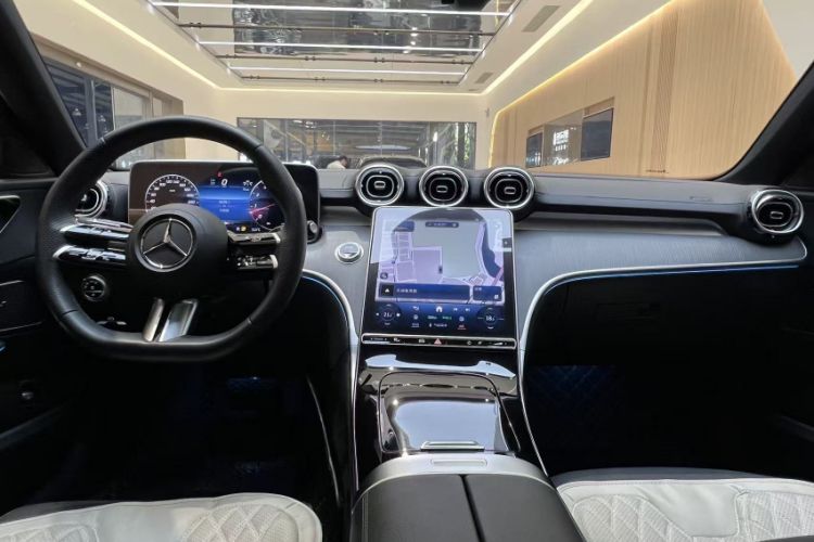 Used Mercedes-Benz C-Class 2023 Restyled C 260 L Sport Edition Interior 7