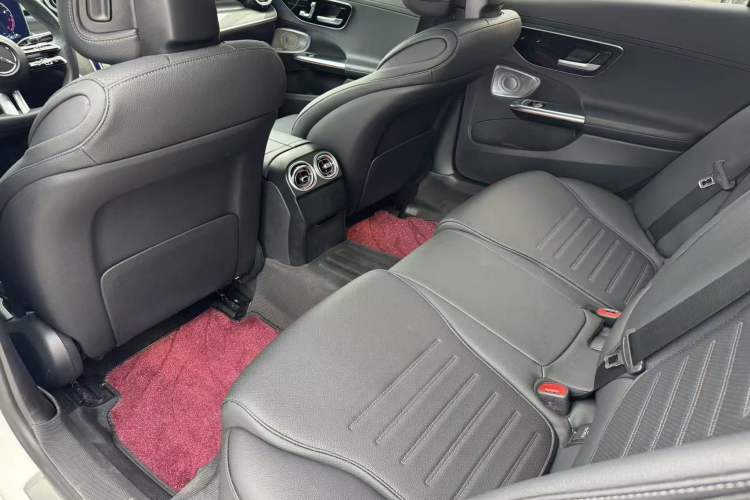 Used Mercedes-Benz C-Class 2023 Restyled C 260 L Sport Edition Interior 7