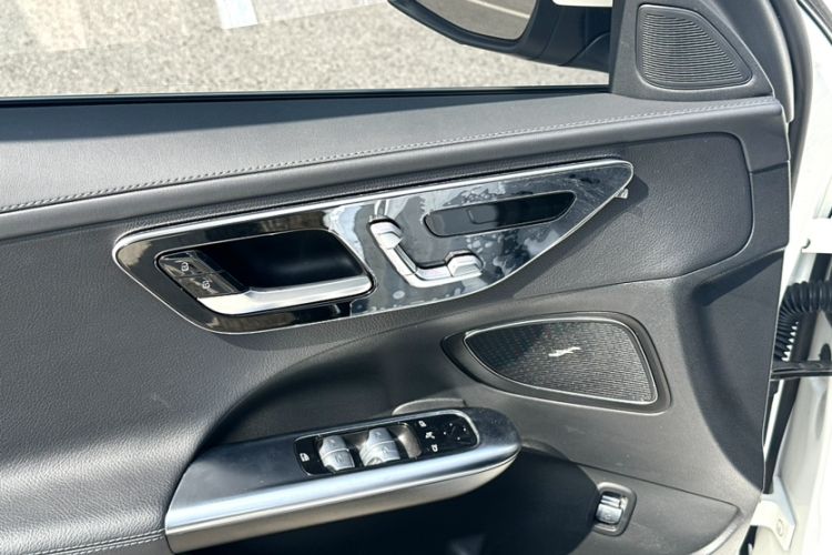 Used Mercedes-Benz C-Class 2023 Second Facelift C 260 L Sport Edition Interior 7