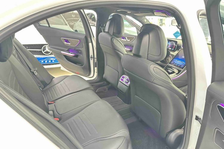 Used Mercedes-Benz C-Class 2023 C 260 L Sport Edition Interior 8