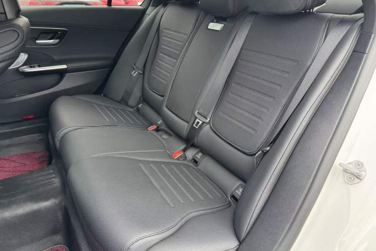 Used Mercedes-Benz C-Class 2023 Restyled C 260 L Sport Edition Interior 8