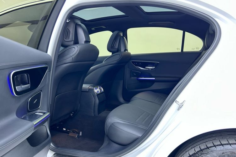 Used Mercedes-Benz C-Class 2023 Restyled C 260 L Sport Edition Interior 8