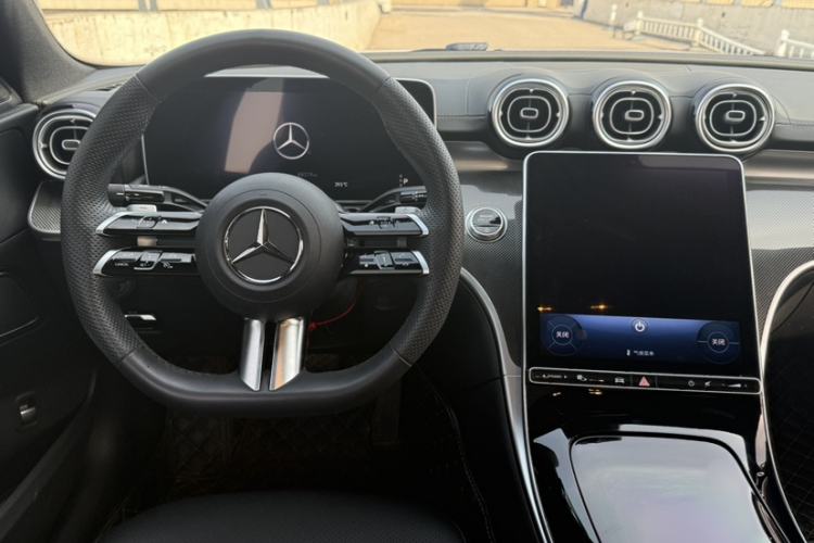 Used Mercedes-Benz C-Class 2023 Restyled C 260 L Sport Edition Interior 9