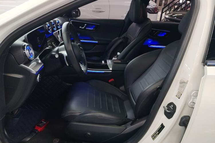 Used Mercedes-Benz C-Class 2023 Restyled C 260 L Night Edition Sports Version Left Front Seat