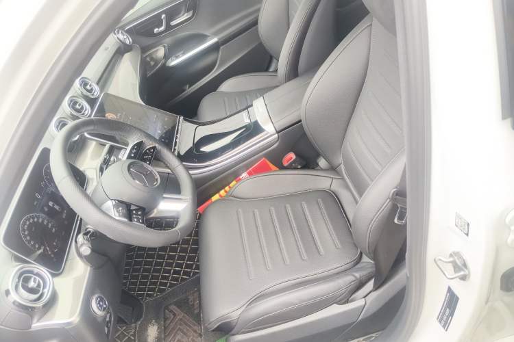Used Mercedes-Benz C-Class 2023 Restyled C 260 L Night Edition Sports Version Left Front Seat