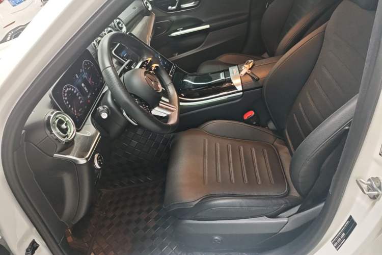 Used Mercedes-Benz C-Class 2023 C 260 L Sport Edition Left Front Seat