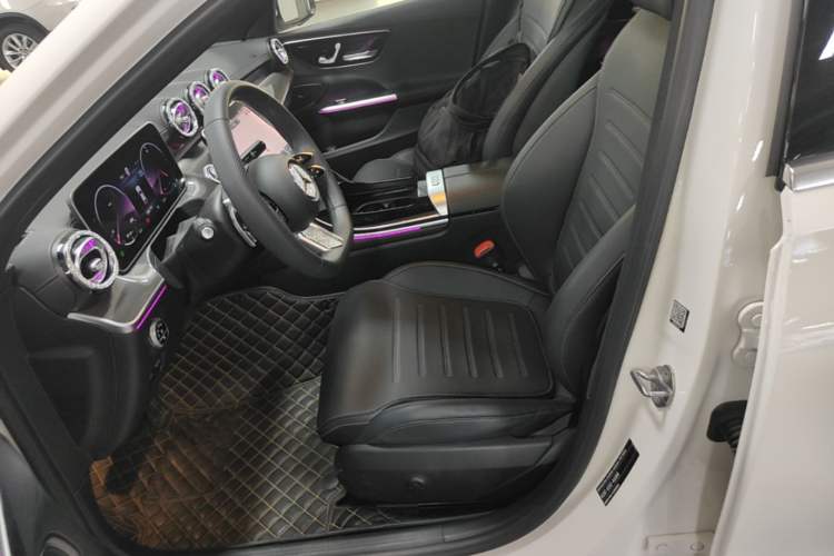 Used Mercedes-Benz C-Class 2023 C 260 L Sport Edition Left Front Seat