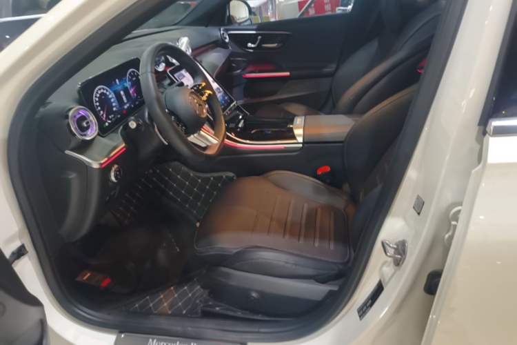 Used Mercedes-Benz C-Class 2023 Restyled C 260 L Sport Edition Left Front Seat