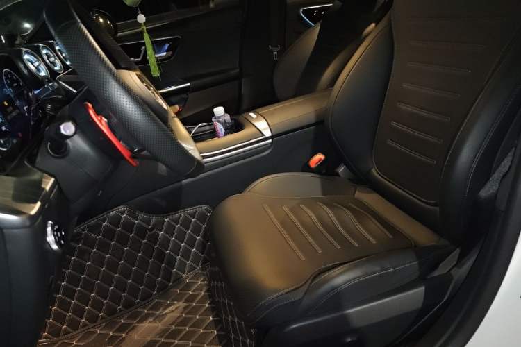 Used Mercedes-Benz C-Class 2023 Second Facelift C 260 L Starry Night Sports Edition Left Front Seat