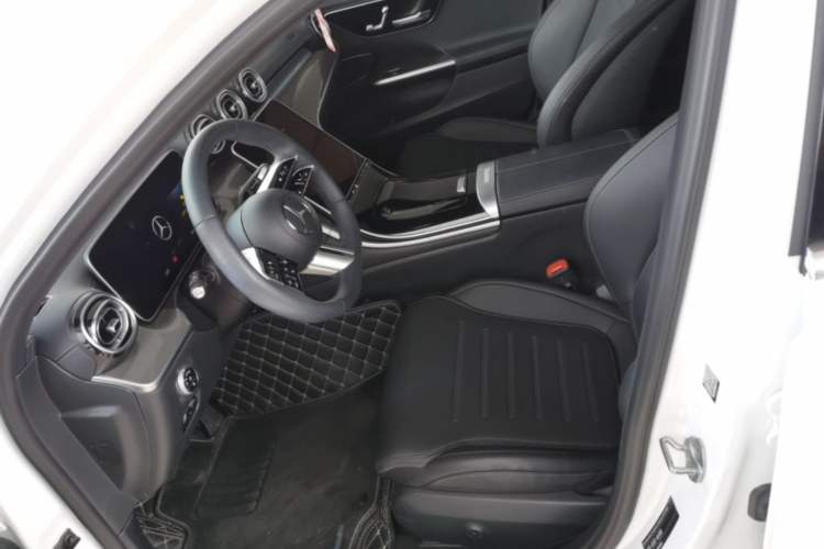 Used Mercedes-Benz C-Class 2023 C 260 L Sport Edition Left Front Seat