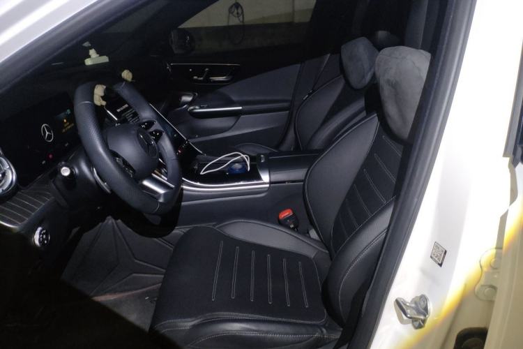 Used Mercedes-Benz C-Class 2023 Second Facelift C 260 L Starry Night Sports Edition Left Front Seat