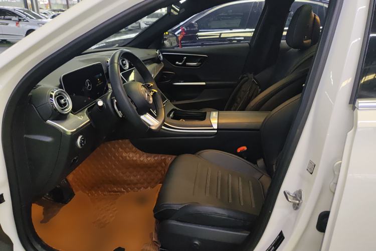 Used Mercedes-Benz C-Class 2023 Restyled C 260 L Sport Edition Left Front Seat