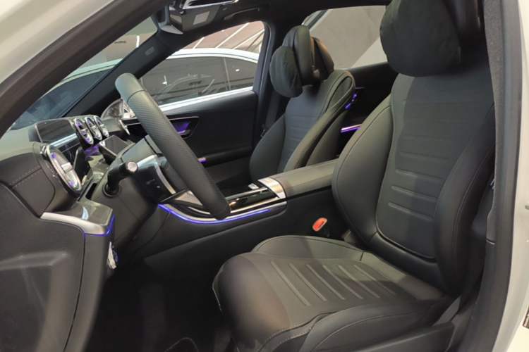 Used Mercedes-Benz C-Class 2023 Second Facelift C 260 L Starry Night Sports Edition Left Front Seat