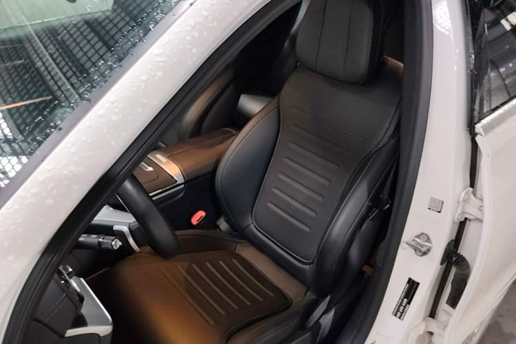 Used Mercedes-Benz C-Class 2023 C 200 L Sport Edition Left Front Seat