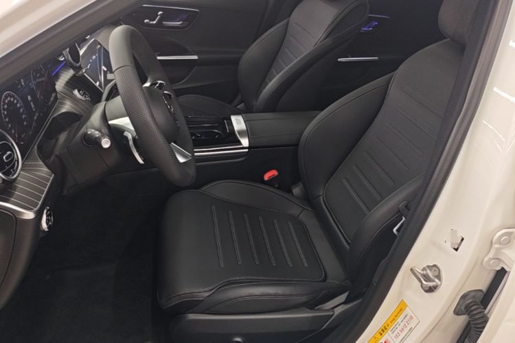Used Mercedes-Benz C-Class 2023 Revised C 200 L Sport Edition Left Front Seat