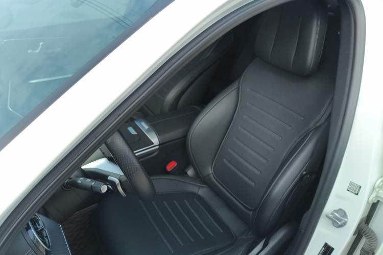Used Mercedes-Benz C-Class 2023 C 200 L Sport Edition Left Front Seat