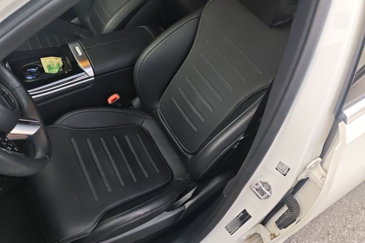 Used Mercedes-Benz C-Class 2023 Second Facelift C 260 L Sport Edition Left Front Seat