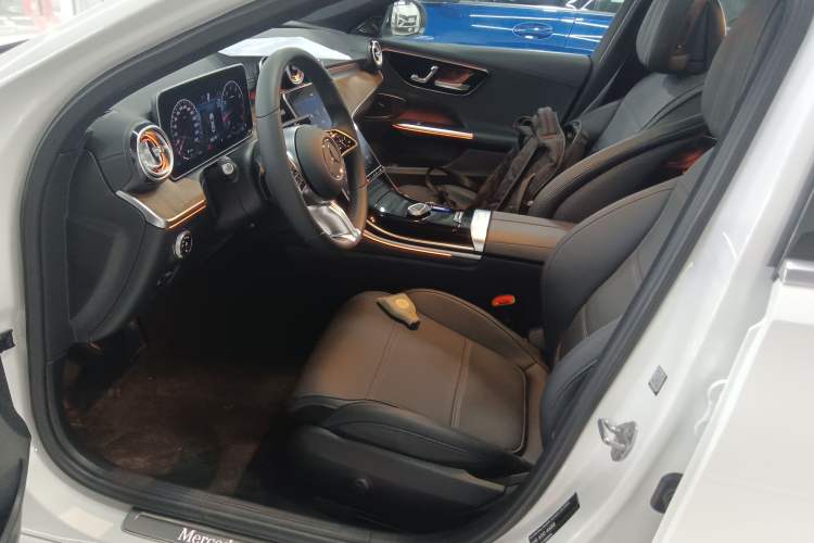 Used Mercedes-Benz C-Class 2023 Facelift C 260 L Left Front Seat