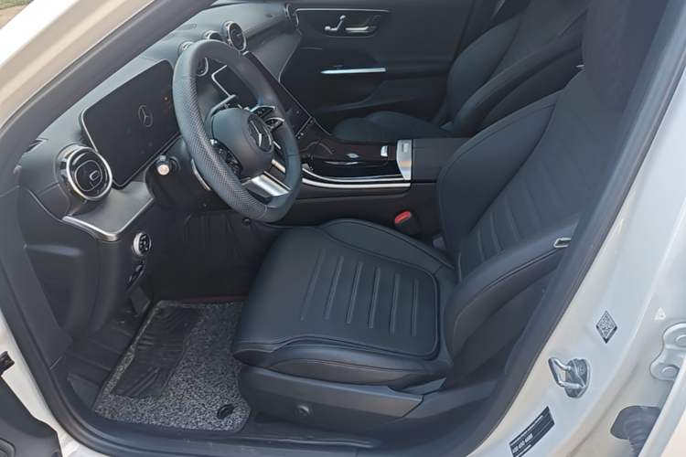 Used Mercedes-Benz C-Class 2023 Revised C 200 L Sport Edition Left Front Seat