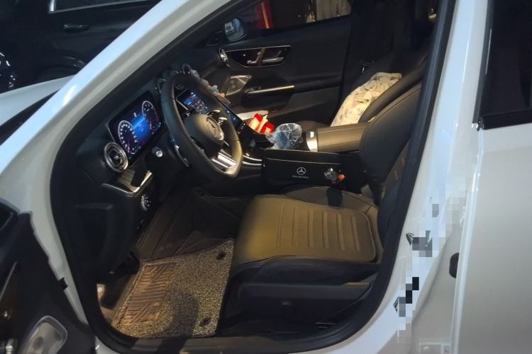 Used Mercedes-Benz C-Class  Left Front Seat