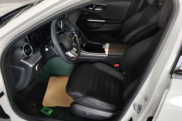 Used Mercedes-Benz C-Class 2023 Revised C 200 L Sport Edition Left Front Seat