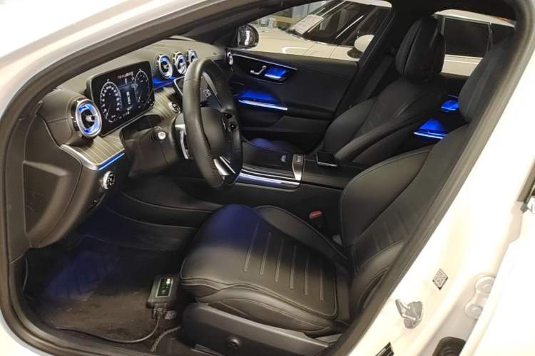 Used Mercedes-Benz C-Class 2023 Second Facelift C 260 L Sport Edition Left Front Seat