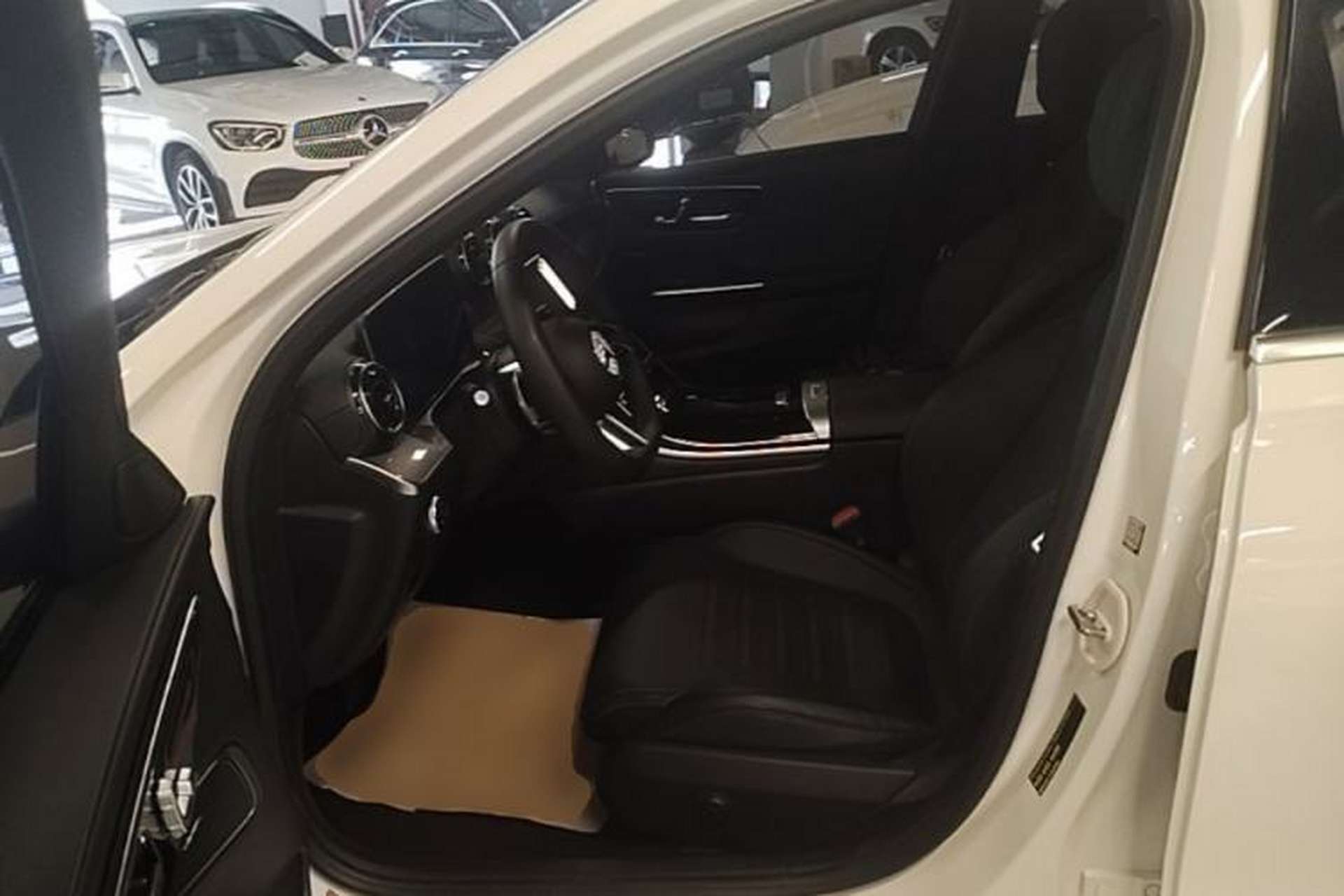 Used Mercedes-Benz C-Class 2023 Revised C 200 L Sport Edition Left Front Seat