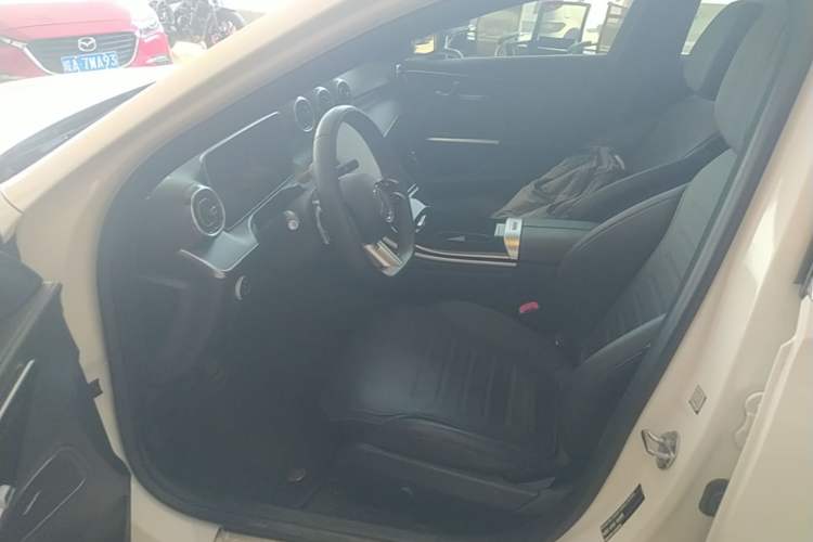 Used Mercedes-Benz C-Class 2023 Revised C 200 L Sport Edition Left Front Seat