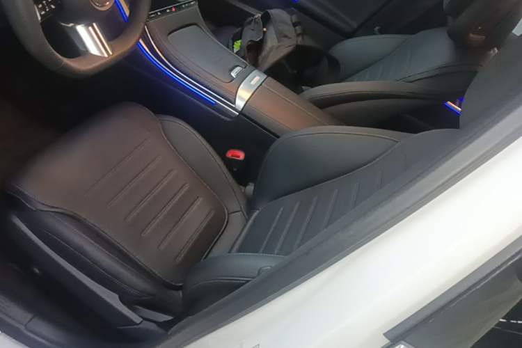 Used Mercedes-Benz C-Class 2023 Second Facelift C 260 L Sport Edition Left Front Seat