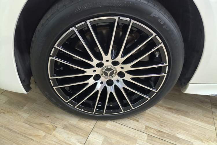 Used Mercedes-Benz C-Class 2023 Second Facelift C 260 L Sport Edition Left Front Wheel Hub