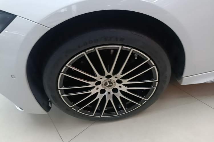 Used Mercedes-Benz C-Class 2023 C 260 L Sport Edition Left Front Wheel Hub