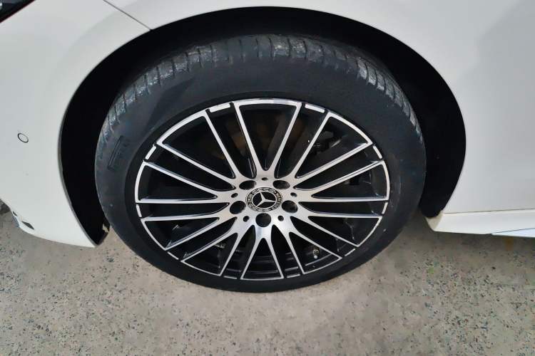 Used Mercedes-Benz C-Class 2023 C 200 L Sport Edition Left Front Wheel Hub