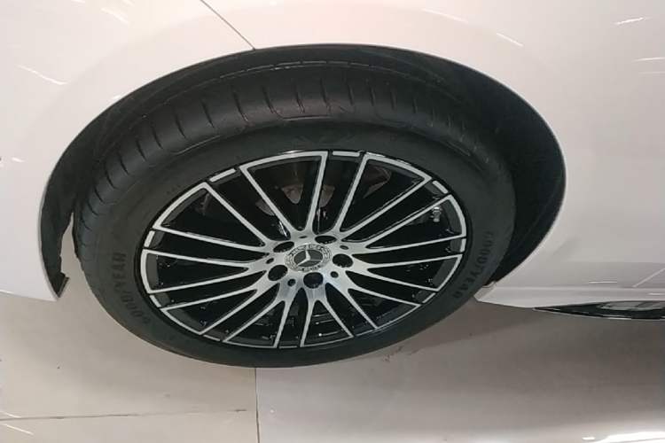 Used Mercedes-Benz C-Class 2023 Second Facelift C 260 L Sport Edition Left Front Wheel Hub