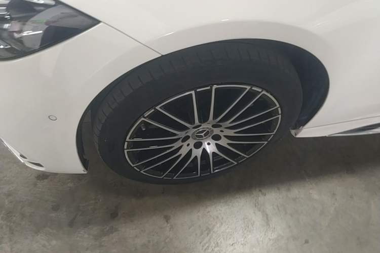 Used Mercedes-Benz C-Class 2023 C 260 L Sport Edition Left Front Wheel Hub