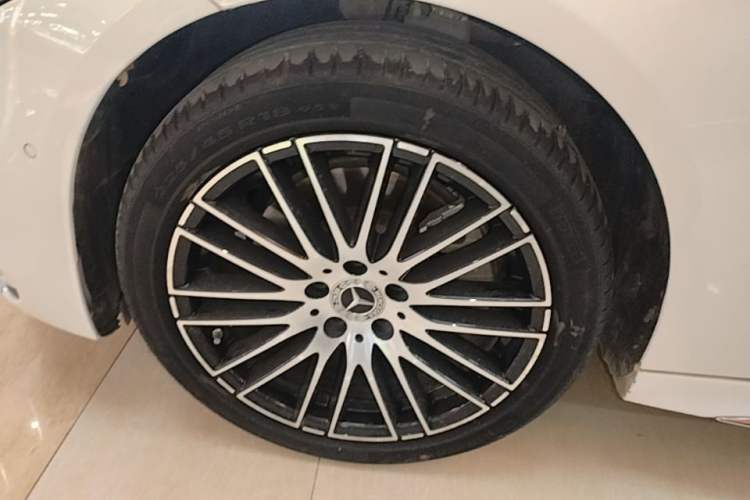 Used Mercedes-Benz C-Class 2023 C 260 L Sport Edition Left Front Wheel Hub