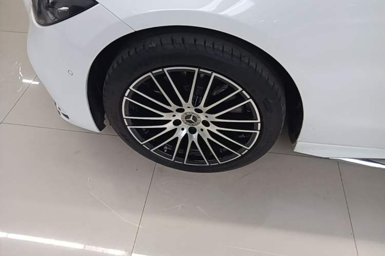 Used Mercedes-Benz C-Class 2023 Restyled C 260 L Sport Edition Left Front Wheel Hub