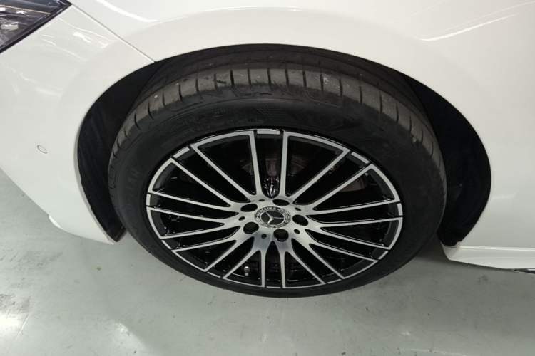 Used Mercedes-Benz C-Class 2023 C 200 L Sport Edition Left Front Wheel Hub