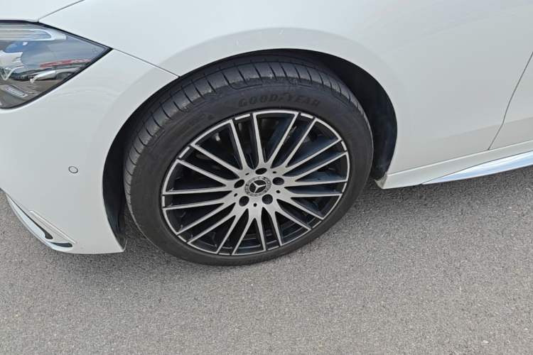 Used Mercedes-Benz C-Class 2023 Second Facelift C 260 L Sport Edition Left Front Wheel Hub