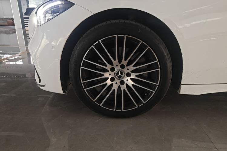 Used Mercedes-Benz C-Class 2023 Restyled C 260 L Sport Edition Left Front Wheel Hub